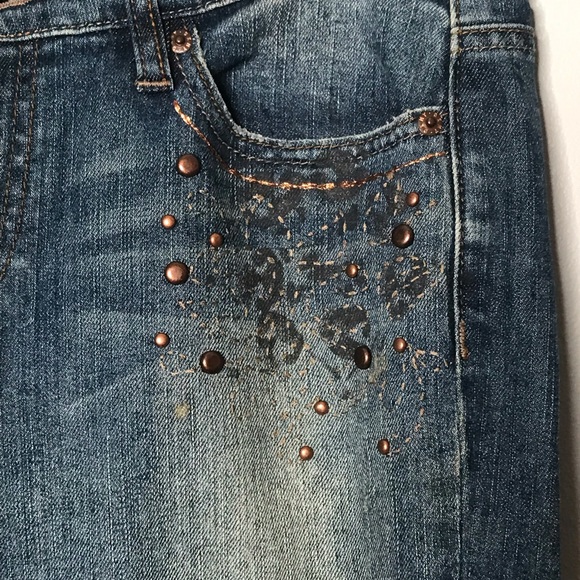 DKNY Jeans - Picture 4 of 10